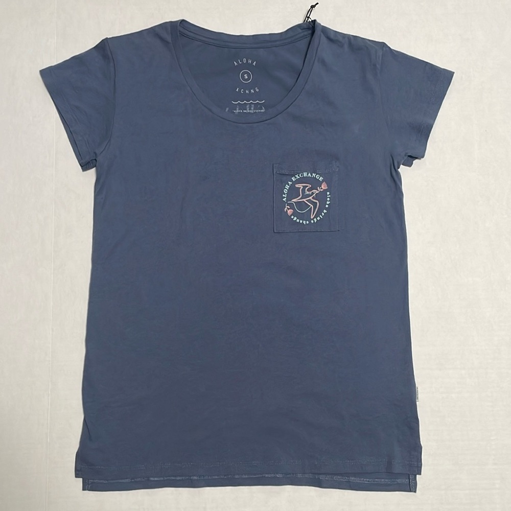 Aloha Exchange Women’s ABC Shearwater Pocket Short Sleeve Tee, Size Small